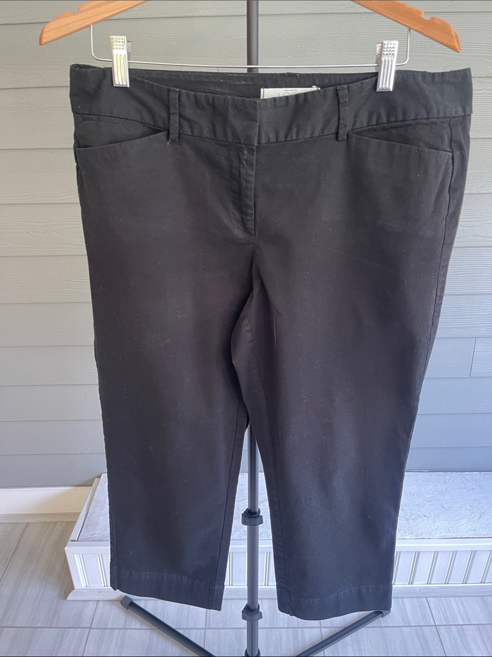 LOFT Black Cropped Pants Size 12